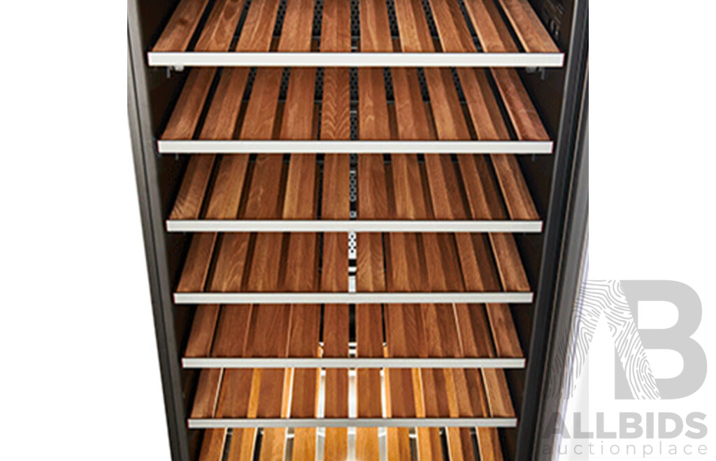 VINTEC 126 Bottle Premium Wine Cabinet (VWM198PBA-R)