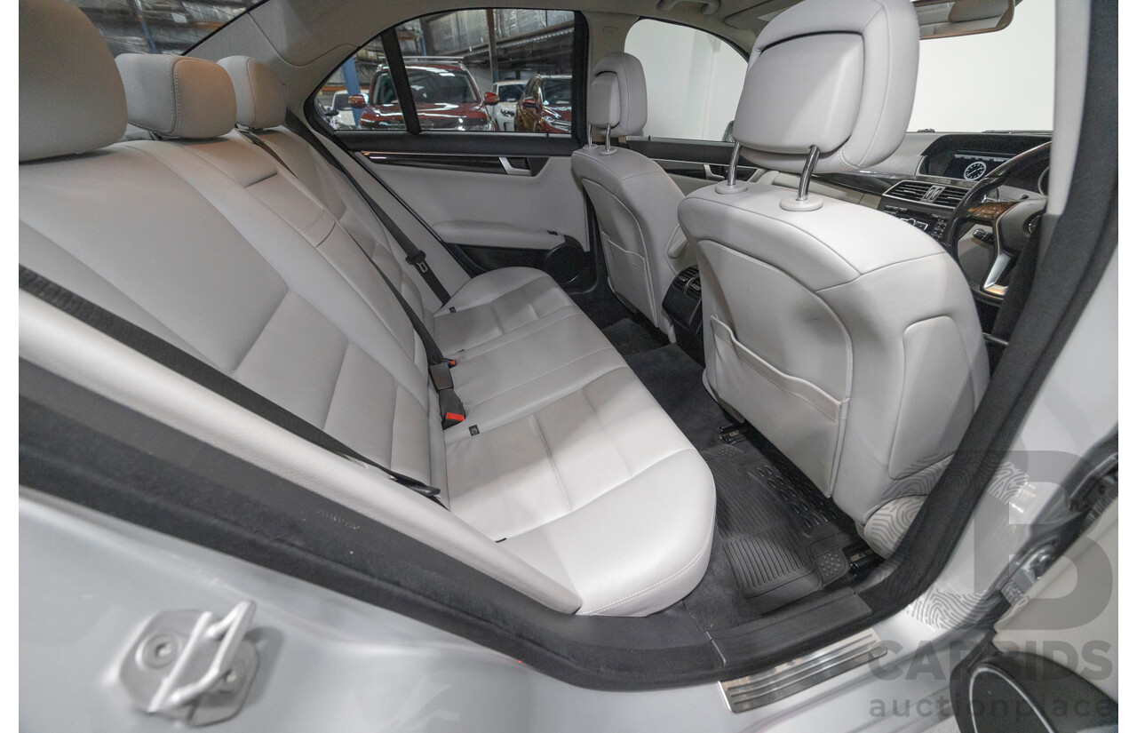 10/2012 Mercedes-Benz C250 Avantgarde W204 MY12 4d Sedan Iridium Silver Metallic Turbo 1.8L
