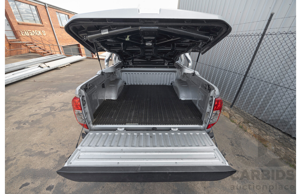 8/2016 Nissan Navara ST (4x4) NP300 D23 Dual Cab Utility Brilliant Silver Metallic Twin Turbo Diesel 2.3L