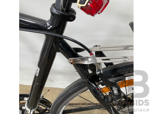 TREK FX Hybrid Fitness Bike