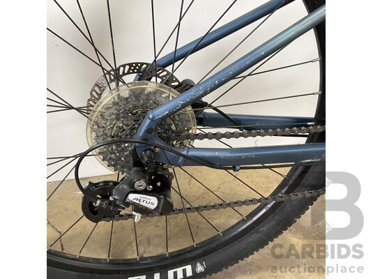 LIV ROVE by Giant Hybrid Bike