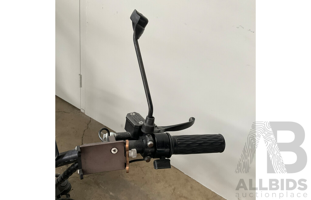 VINXS Electric Cargo Bike