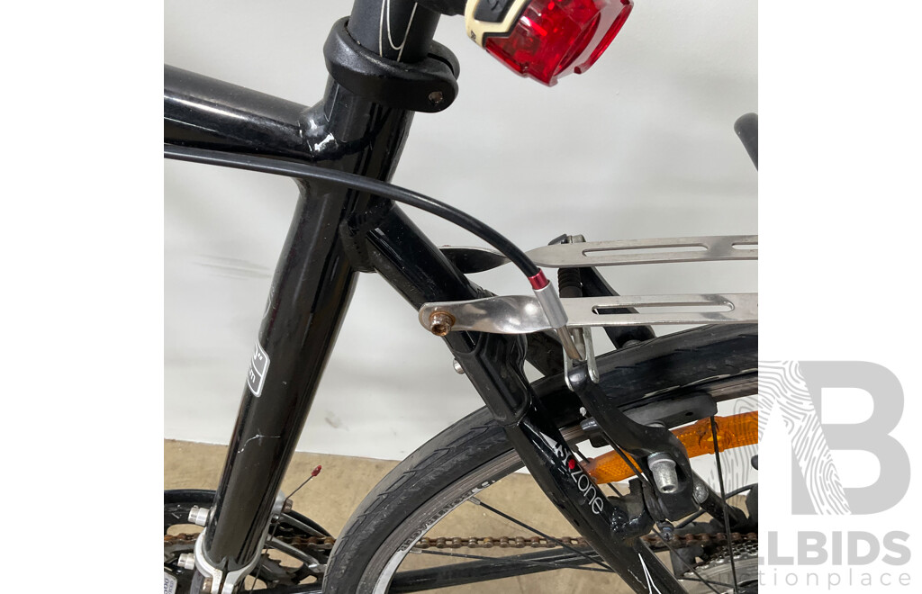 TREK FX Hybrid Fitness Bike