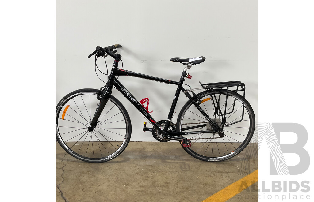 TREK FX Hybrid Fitness Bike