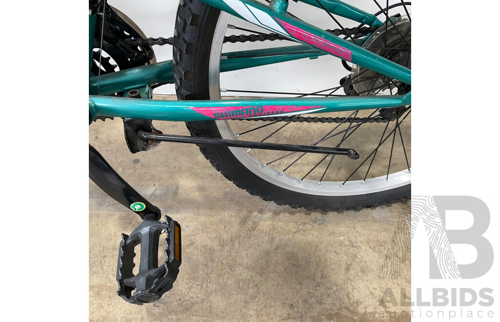HYPER Mountain Bike