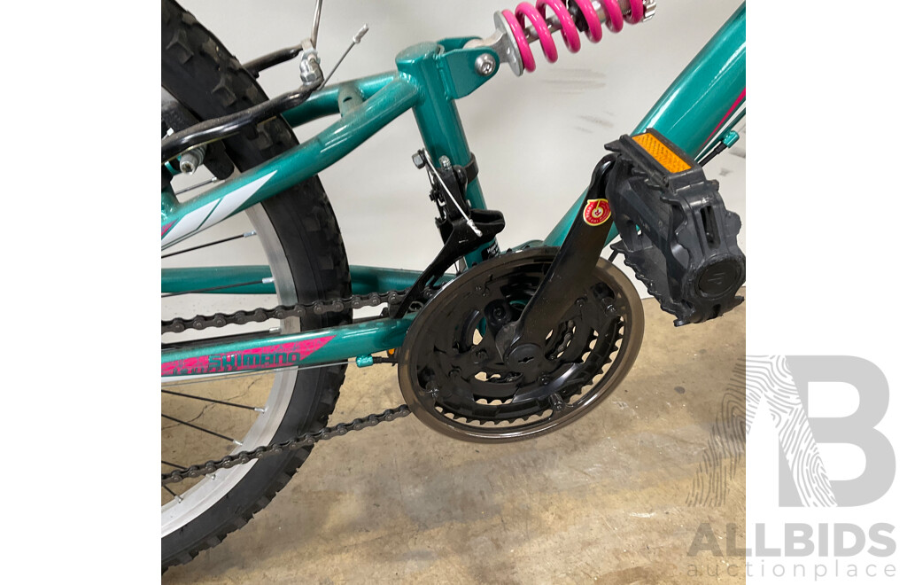 HYPER Mountain Bike