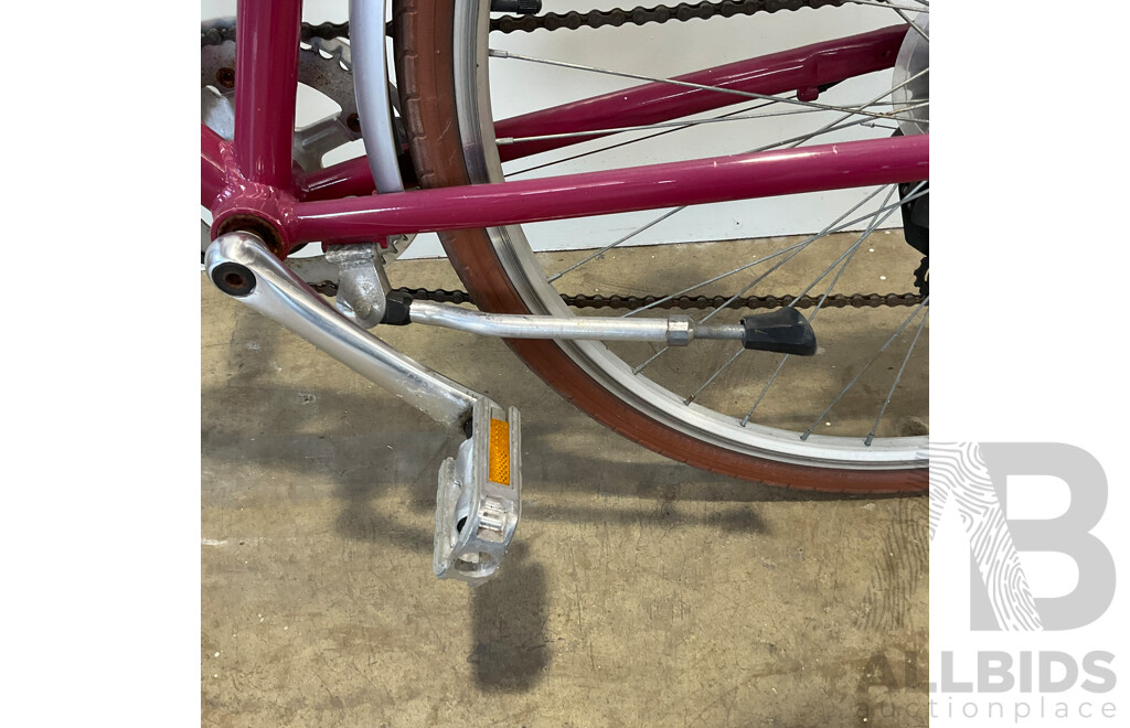 REID Women's Vintage Bicycle