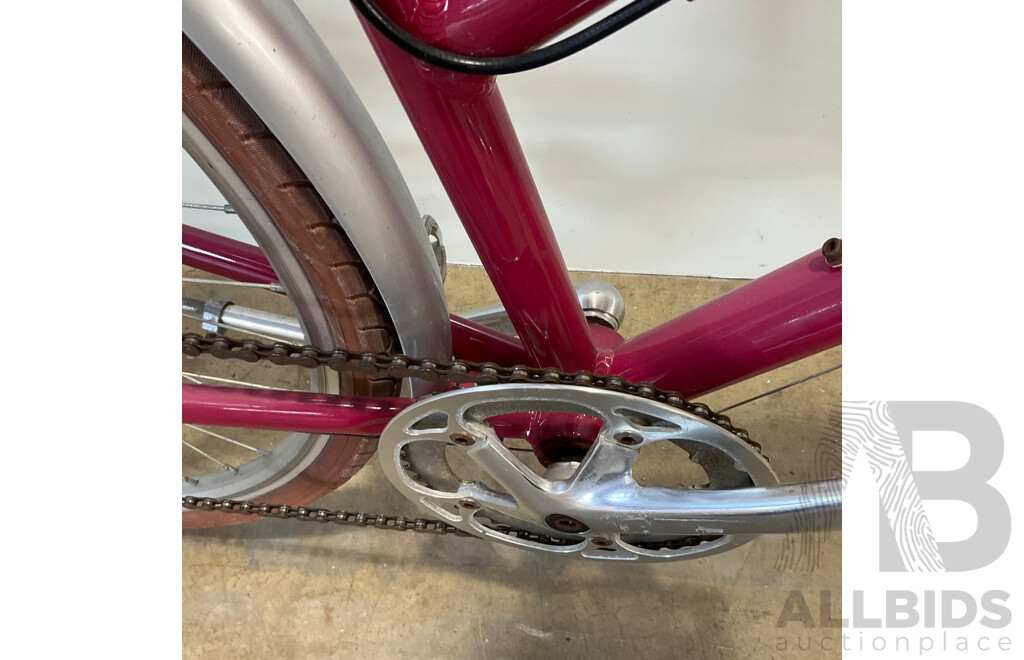 REID Women's Vintage Bicycle