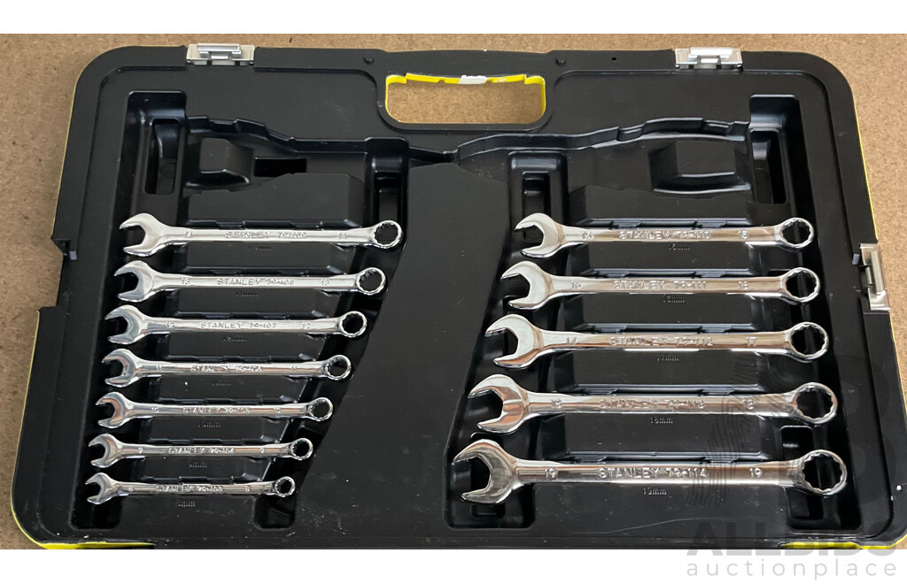 STANELY 87 Piece Metric Hand Tool Set