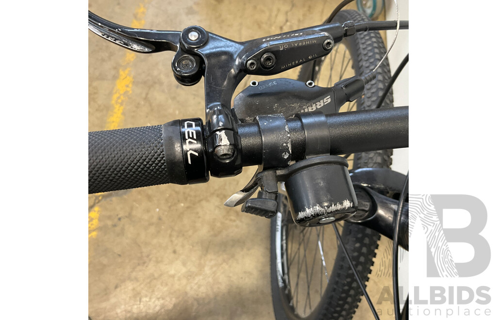 CELL Stromlo 2.0 Mountain Bike