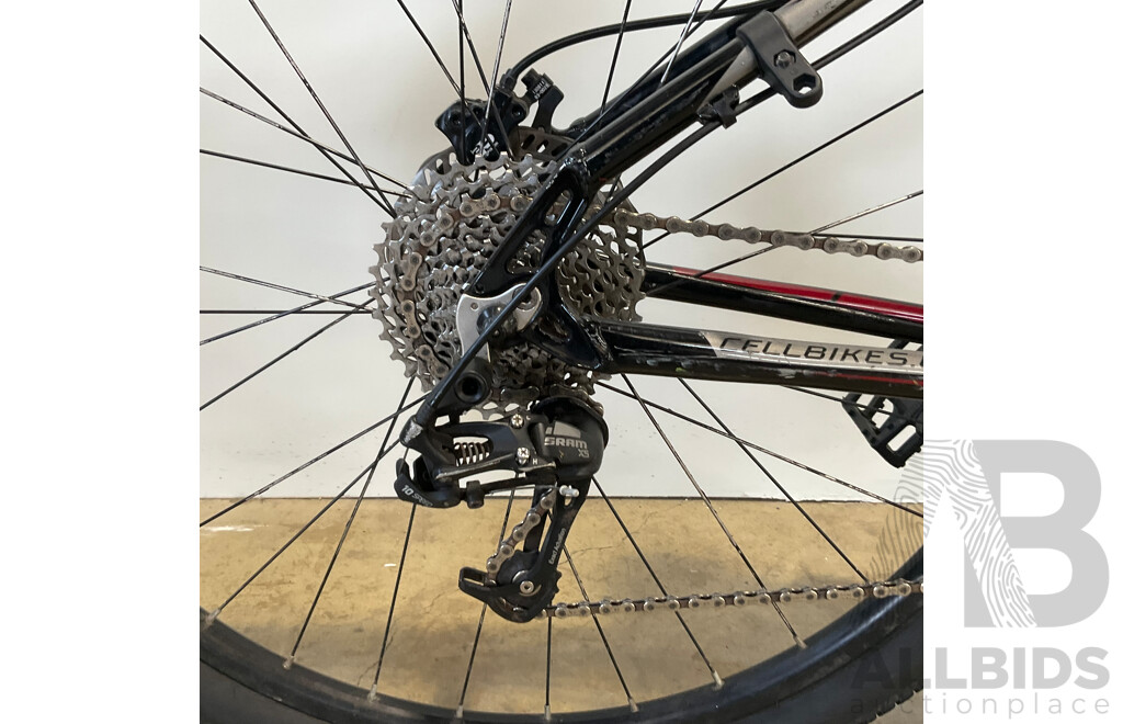 CELL Stromlo 2.0 Mountain Bike
