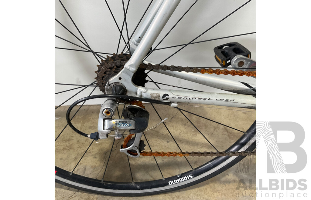 GIANT OCR 3 Road Bike