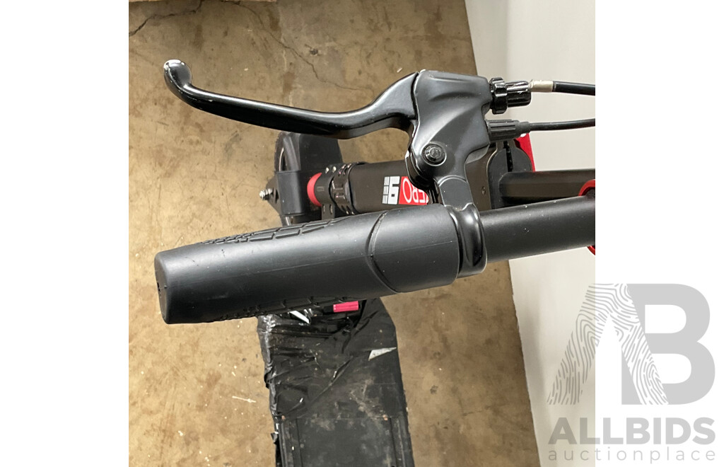 ZERO 9 Electric Scooter