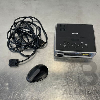 INFOCUS (IN1102) Ultra-Portable Digital Projector & Coiled VGA Cable with Delux Vertical Ergonomic Mouse