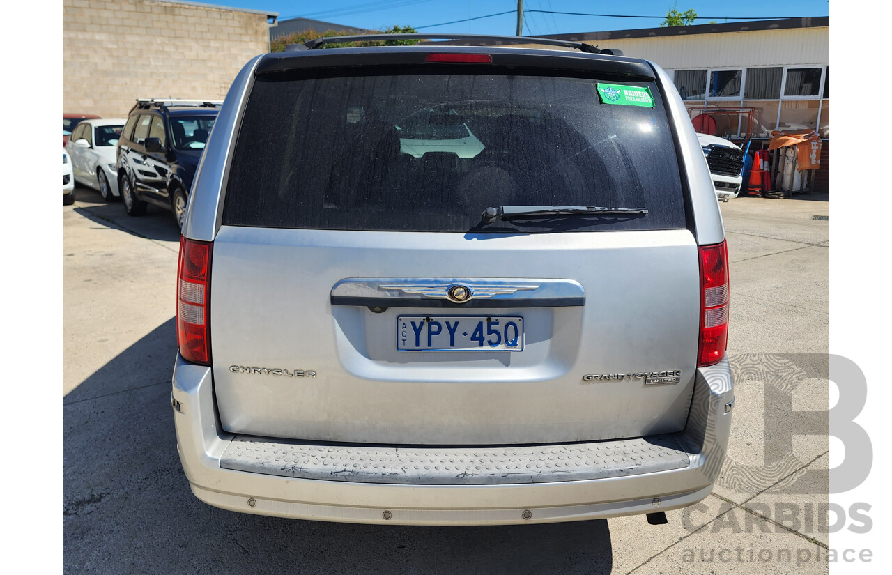 02/2011 Chrysler Grand Voyager Limited RT 4d Wagon Silver 3.8L