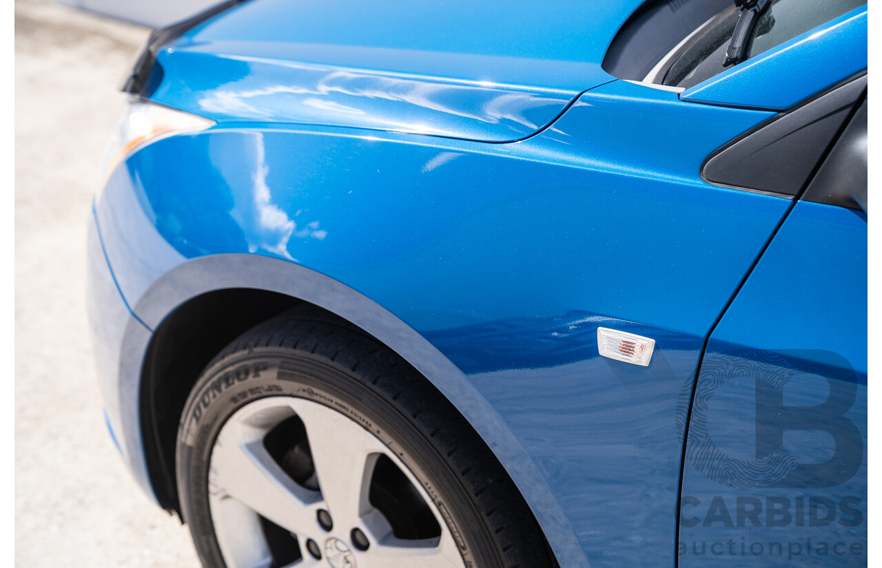 11/2013 Holden Cruze CD Equipe JH Series 2 MY13 4d Sedan Perfect Blue 1.8L
