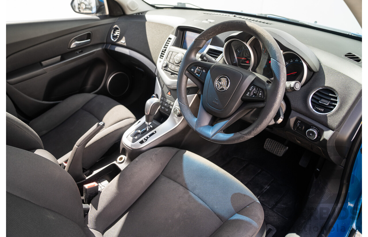 11/2013 Holden Cruze CD Equipe JH Series 2 MY13 4d Sedan Perfect Blue 1.8L