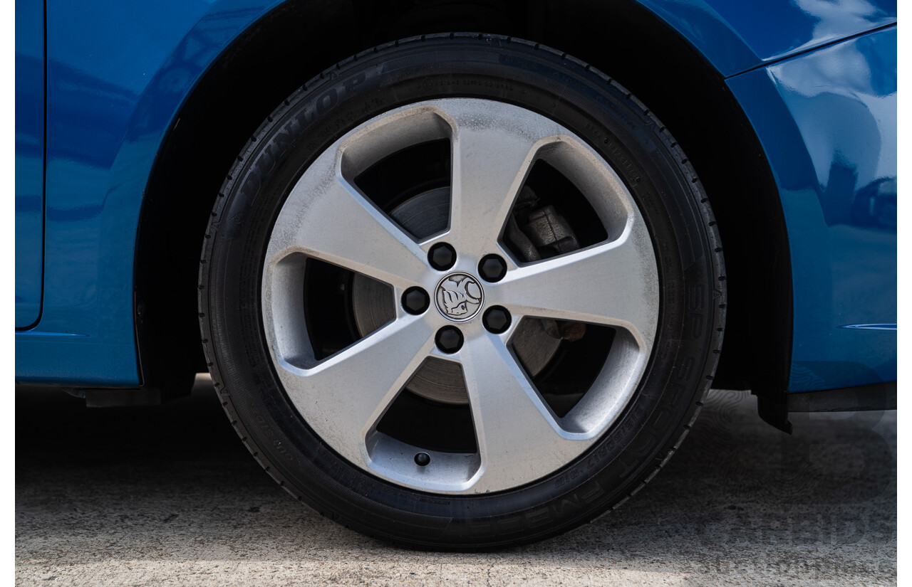 11/2013 Holden Cruze CD Equipe JH Series 2 MY13 4d Sedan Perfect Blue 1.8L
