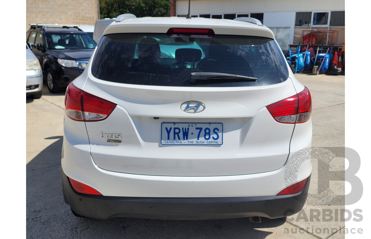 06/2014 Hyundai Ix35 Trophy (fwd) LM SERIES II 4d Wagon White 2.0L