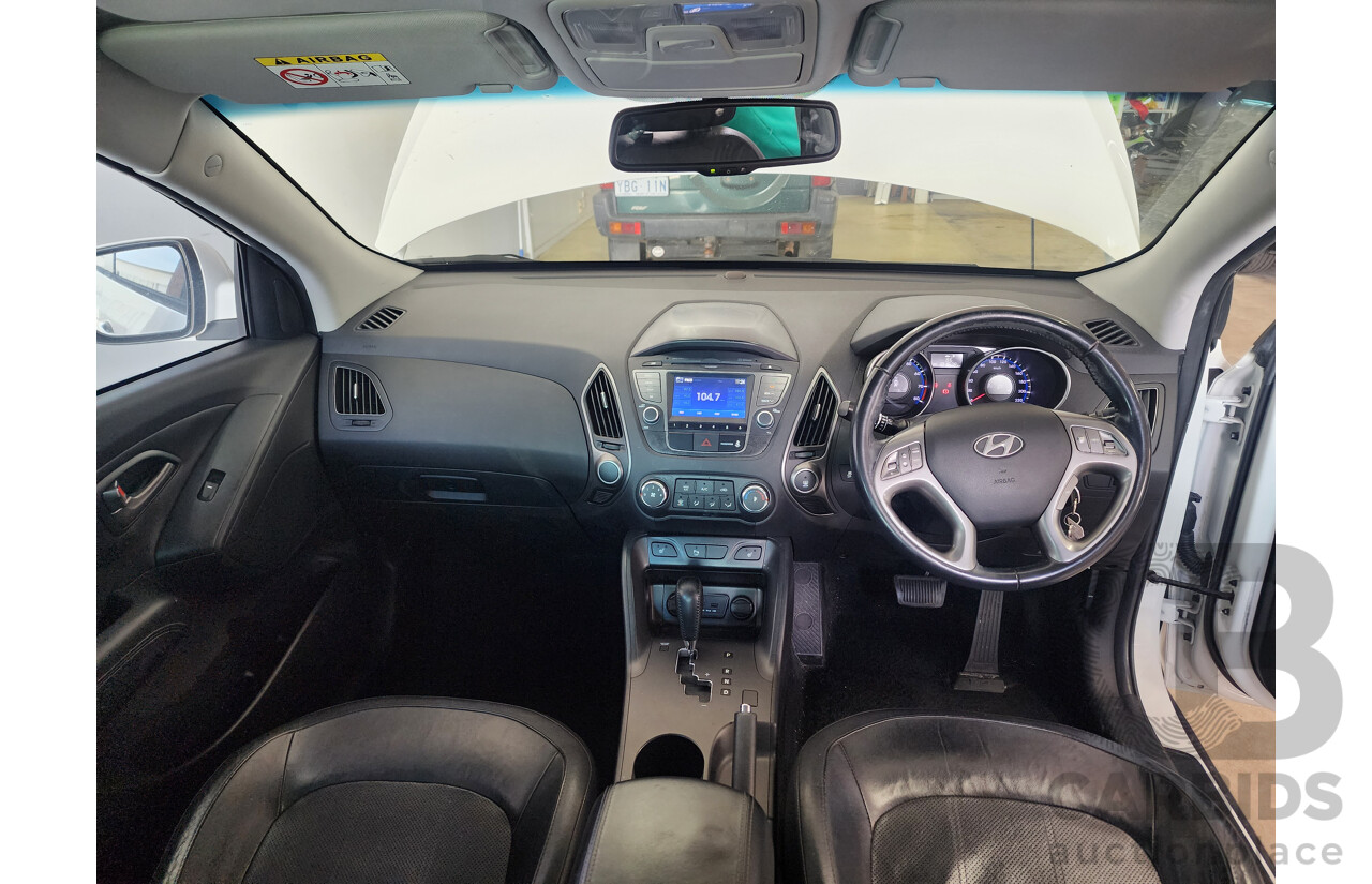 06/2014 Hyundai Ix35 Trophy (fwd) LM SERIES II 4d Wagon White 2.0L