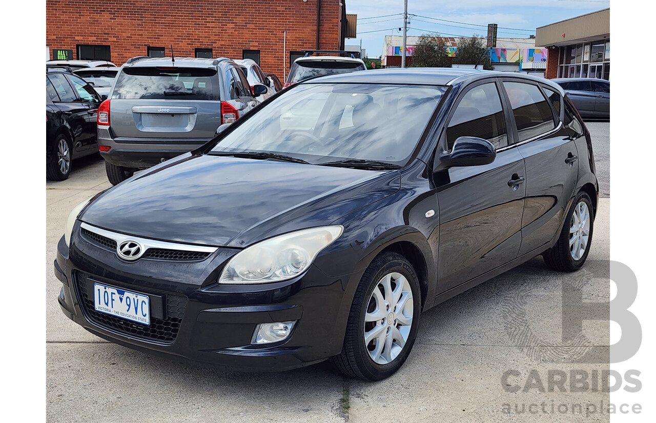07/2009 Hyundai i30 SLX FD MY09 5d Hatchback Black 2.0L