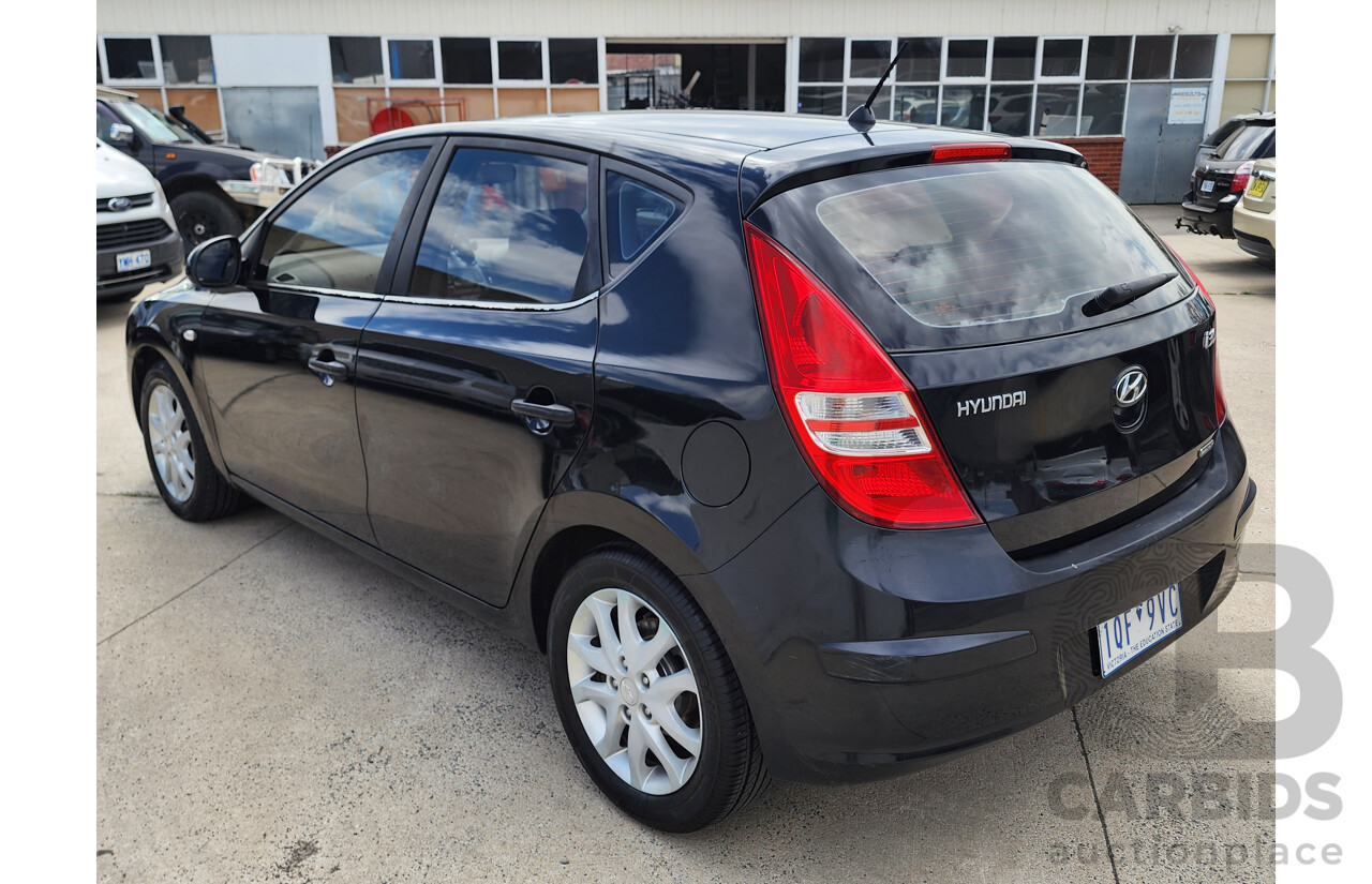 07/2009 Hyundai i30 SLX FD MY09 5d Hatchback Black 2.0L
