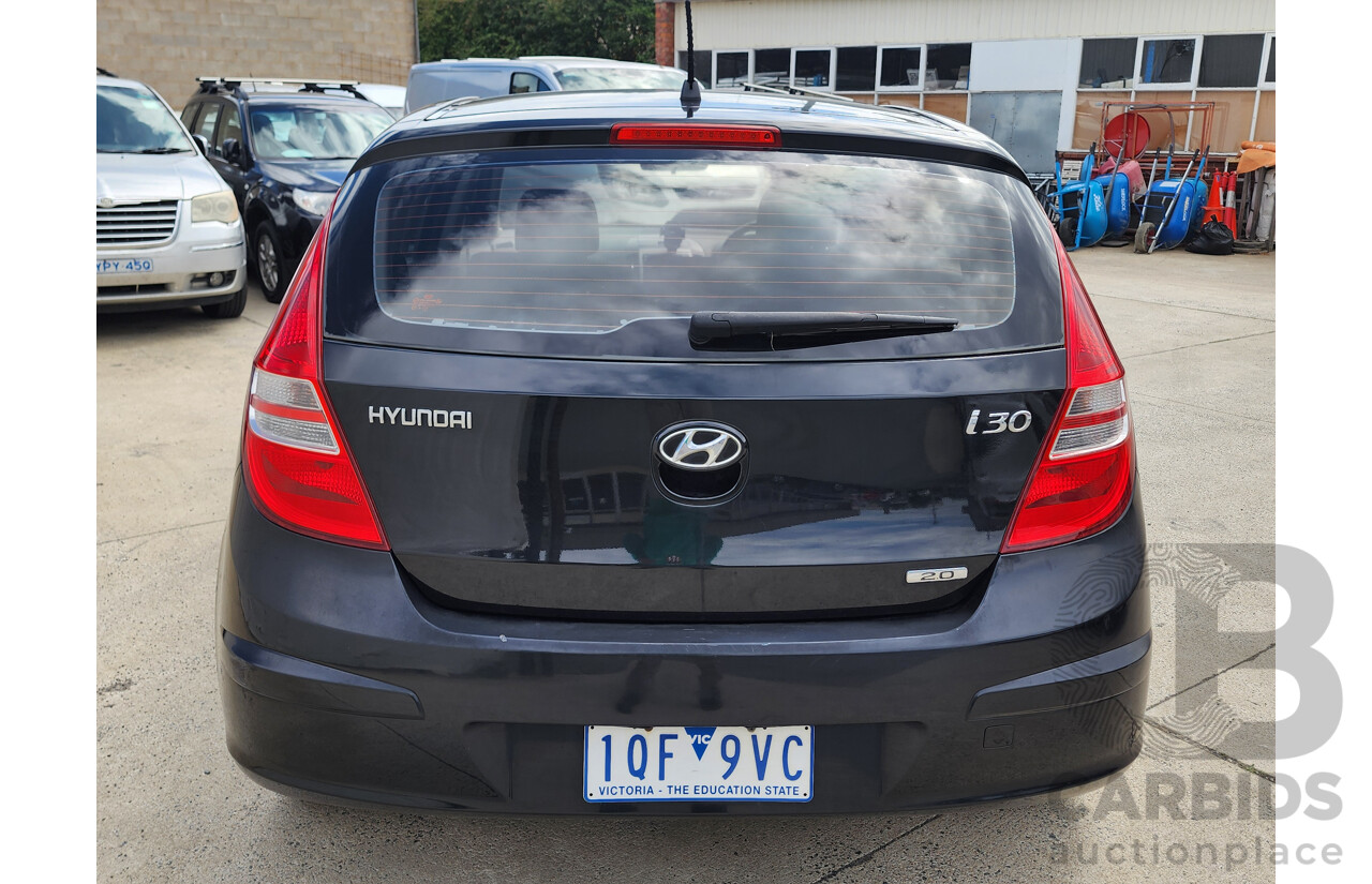 07/2009 Hyundai i30 SLX FD MY09 5d Hatchback Black 2.0L