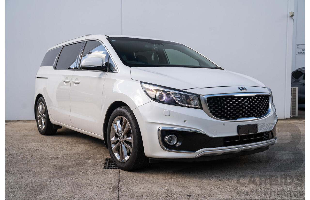 02/2018 Kia Carnival Platinum YP MY18 4d Wagon Snow Pearl White Turbo Diesel 2.2L - 8 Seater