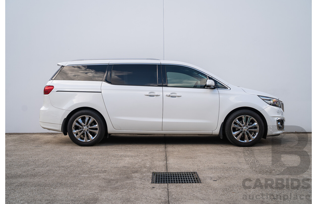 02/2018 Kia Carnival Platinum YP MY18 4d Wagon Snow Pearl White Turbo Diesel 2.2L - 8 Seater
