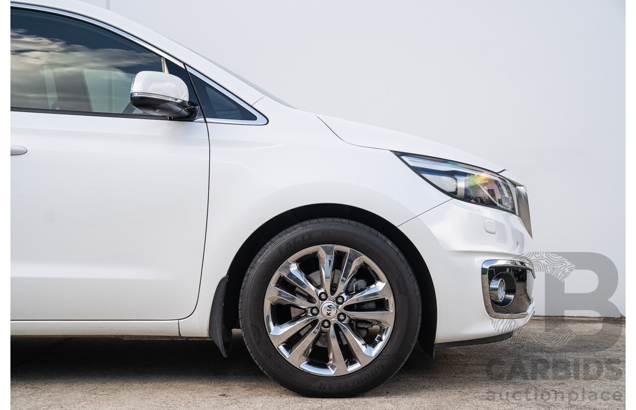 02/2018 Kia Carnival Platinum YP MY18 4d Wagon Snow Pearl White Turbo Diesel 2.2L - 8 Seater