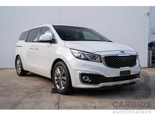 02/2018 Kia Carnival Platinum YP MY18 4d Wagon Snow Pearl White Turbo Diesel 2.2L - 8 Seater