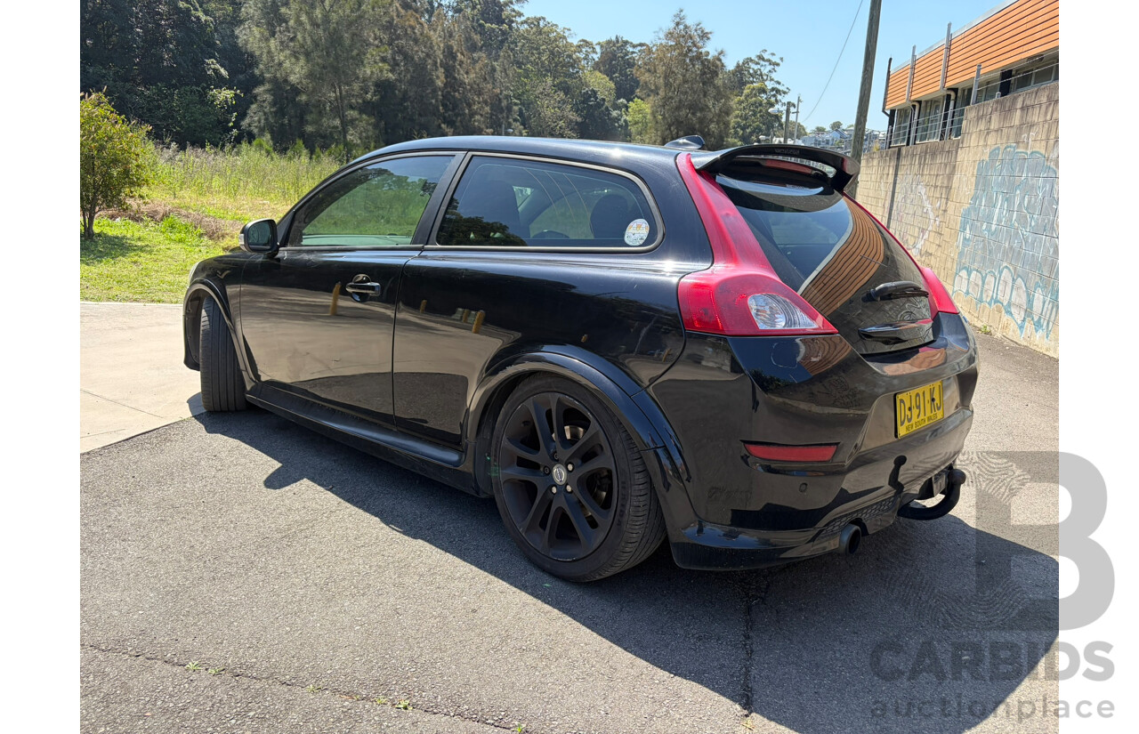 10/2012 Volvo C30 T5 R-DESIGN (FWD) MY12 3d Hatchback Black 2.5L