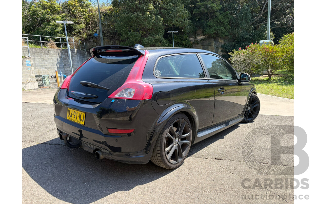 10/2012 Volvo C30 T5 R-DESIGN (FWD) MY12 3d Hatchback Black 2.5L