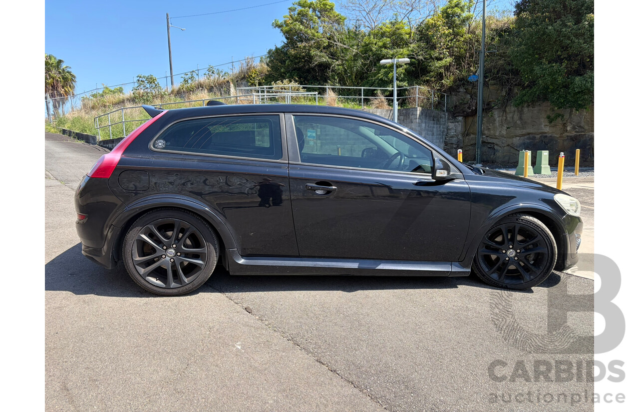 10/2012 Volvo C30 T5 R-DESIGN (FWD) MY12 3d Hatchback Black 2.5L