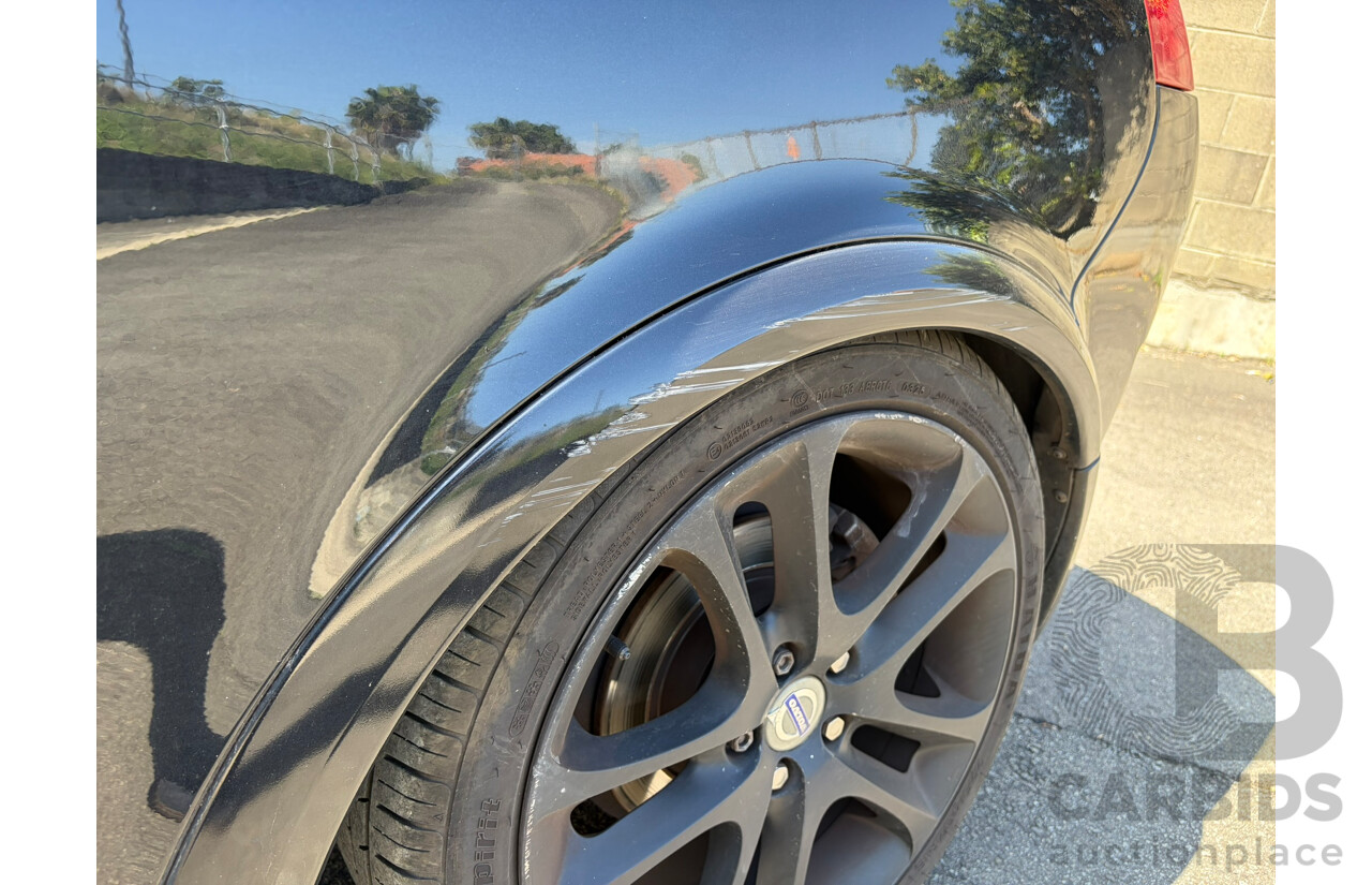 10/2012 Volvo C30 T5 R-DESIGN (FWD) MY12 3d Hatchback Black 2.5L