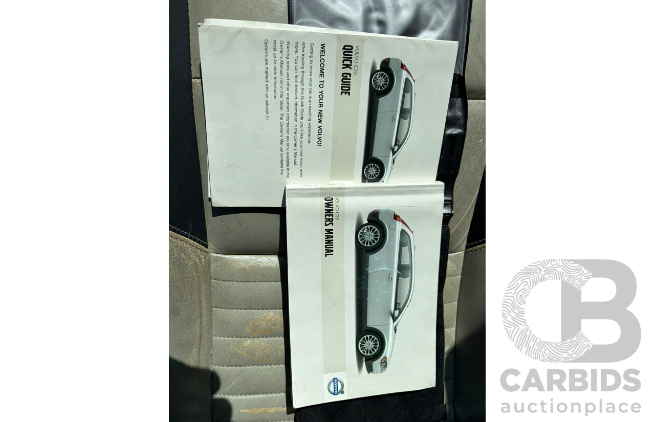 10/2012 Volvo C30 T5 R-DESIGN (FWD) MY12 3d Hatchback Black 2.5L