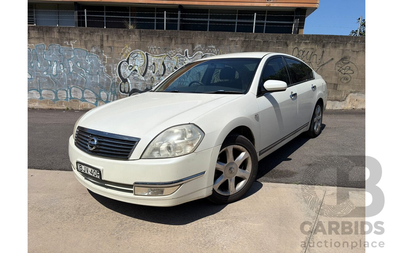 03/2009 Nissan Maxima ST-L J31 MY06 4d Sedan White 3.5L