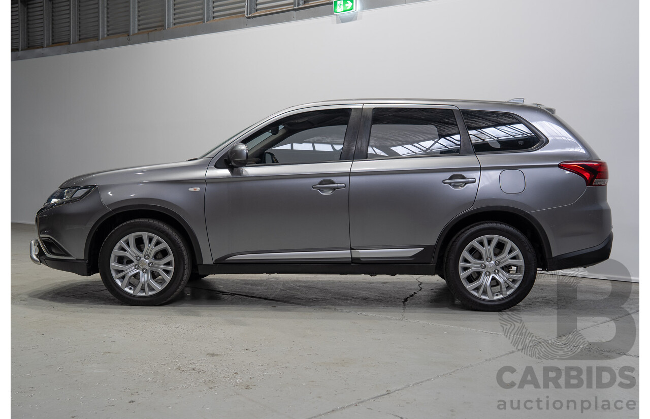 06/2021 Mitsubishi Outlander ES ZL MY21 4d Wagon Grey 2.4L - 7 Seater