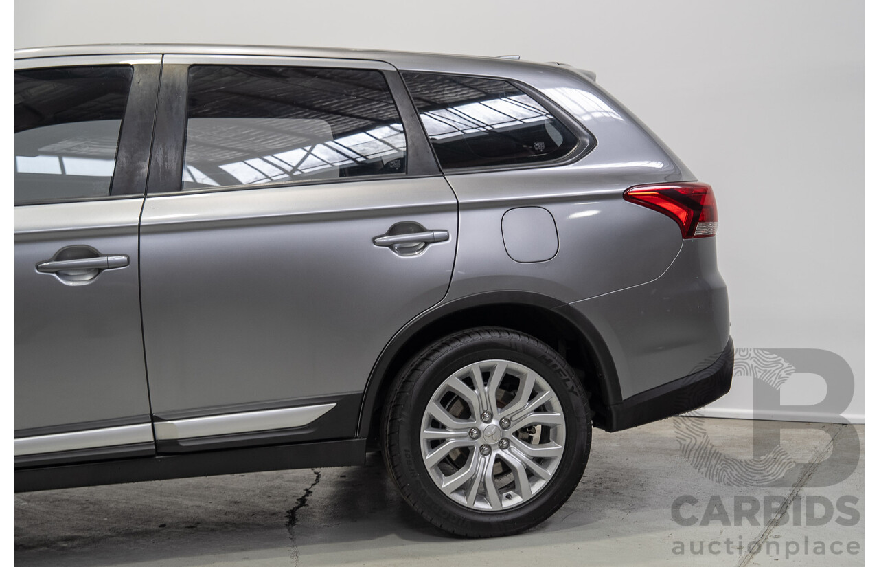 06/2021 Mitsubishi Outlander ES ZL MY21 4d Wagon Grey 2.4L - 7 Seater