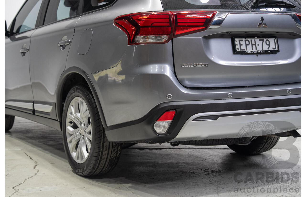 06/2021 Mitsubishi Outlander ES ZL MY21 4d Wagon Grey 2.4L - 7 Seater