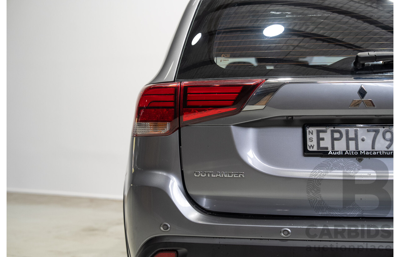 06/2021 Mitsubishi Outlander ES ZL MY21 4d Wagon Grey 2.4L - 7 Seater