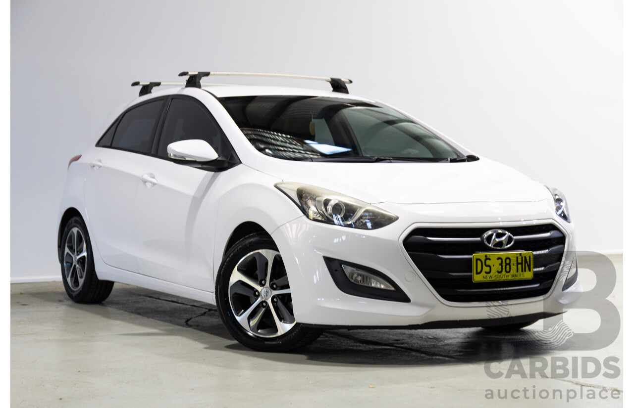 08/2015 Hyundai I30 ACTIVE X GD3 SERIES 2 5d Hatchback White 1.8L