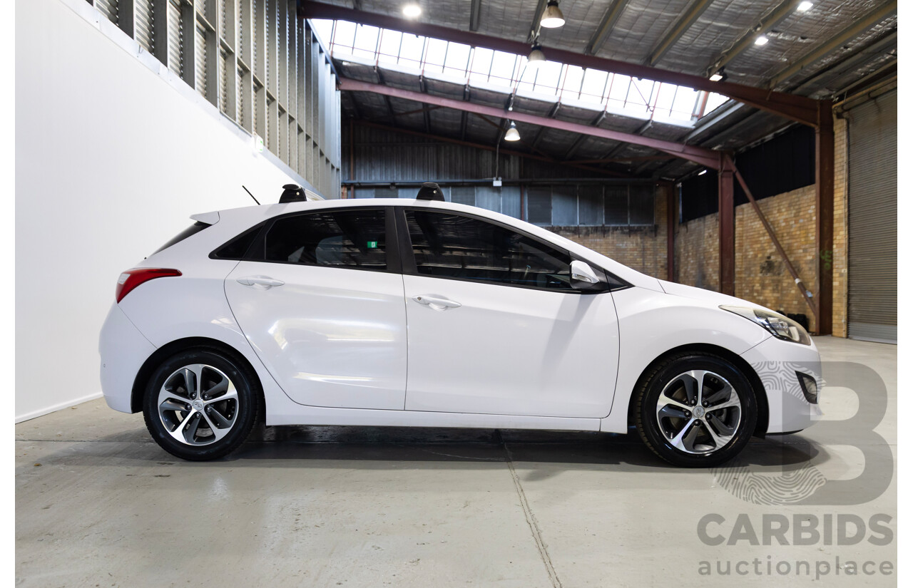 08/2015 Hyundai I30 ACTIVE X GD3 SERIES 2 5d Hatchback White 1.8L