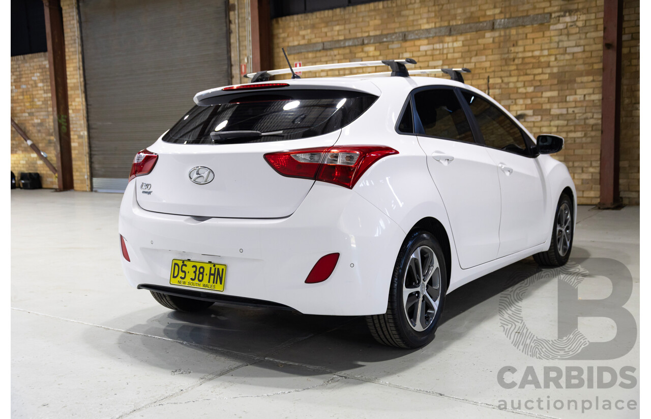 08/2015 Hyundai I30 ACTIVE X GD3 SERIES 2 5d Hatchback White 1.8L