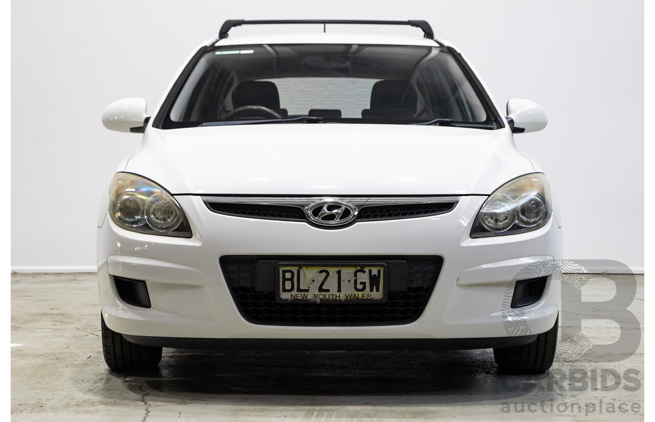 12/2010 Hyundai I30 SX FD MY11 5d Hatchback White 2.0L