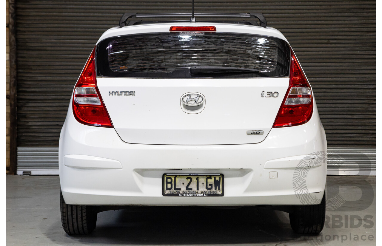 12/2010 Hyundai I30 SX FD MY11 5d Hatchback White 2.0L