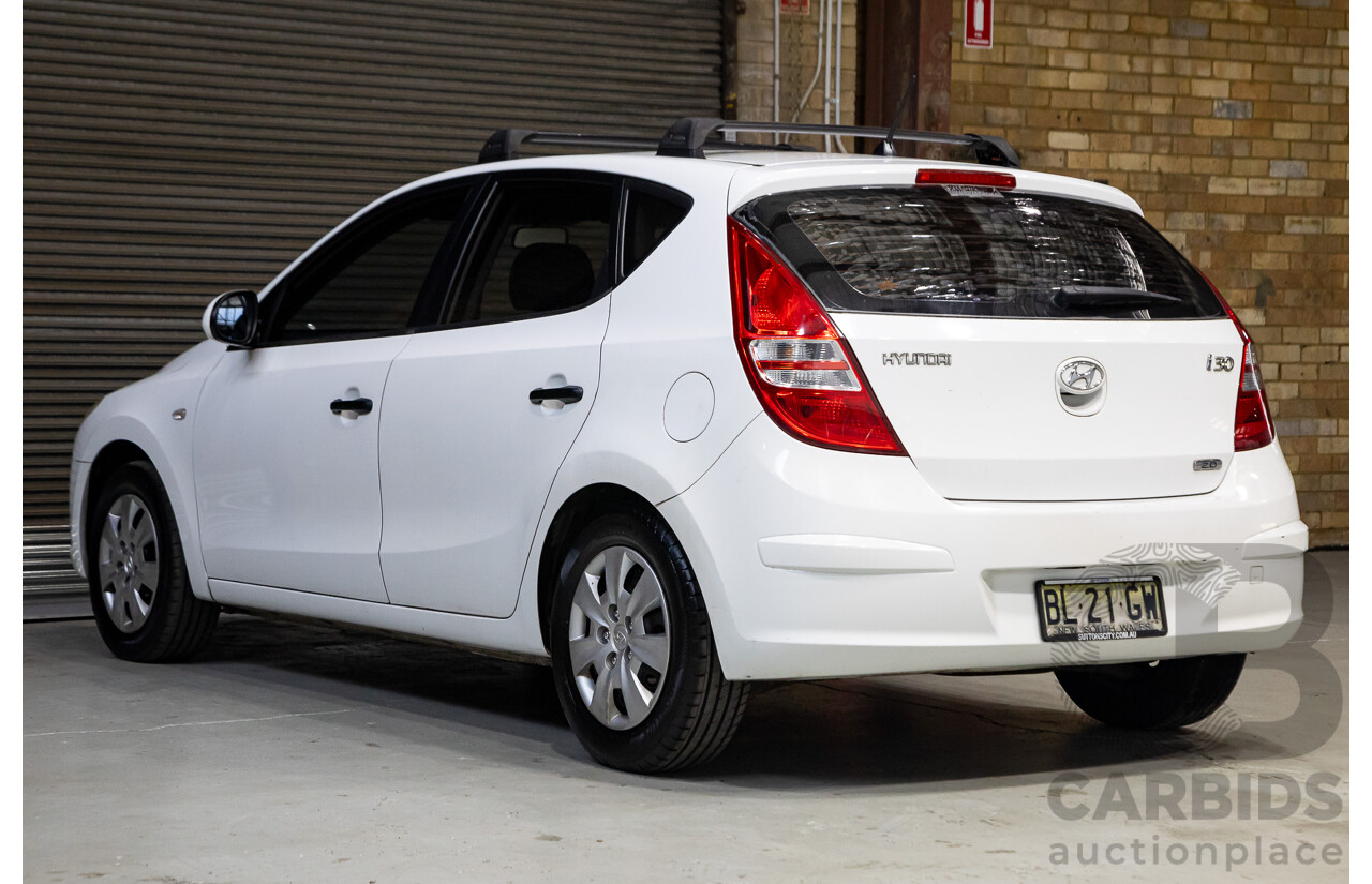 12/2010 Hyundai I30 SX FD MY11 5d Hatchback White 2.0L