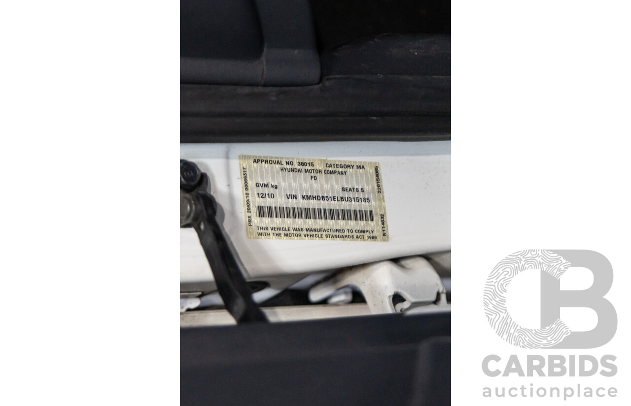 12/2010 Hyundai I30 SX FD MY11 5d Hatchback White 2.0L