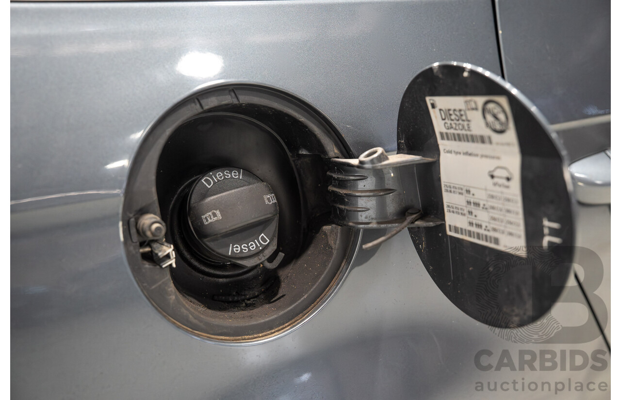 07/2013 Volkswagen Passat V6 FSI Highline (AWD) 3C MY13.5 4d Wagon Grey 3.6L