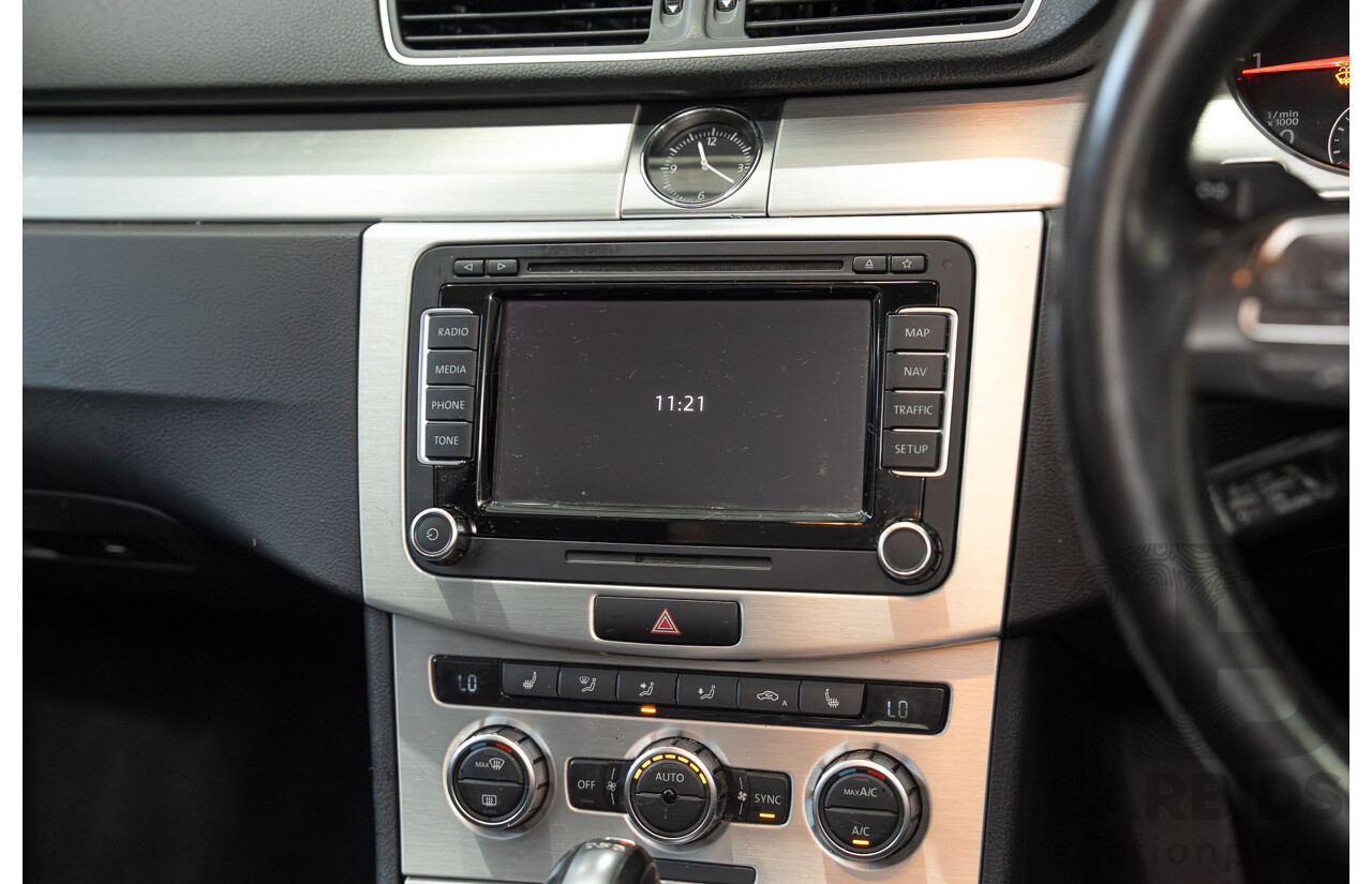 07/2013 Volkswagen Passat V6 FSI Highline (AWD) 3C MY13.5 4d Wagon Grey 3.6L